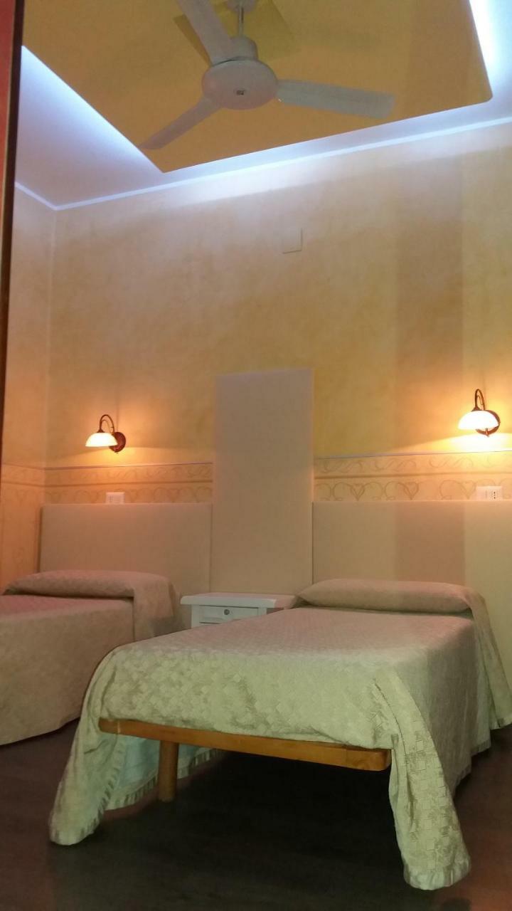 בנוונטו Albergo Della Corte מראה חיצוני תמונה